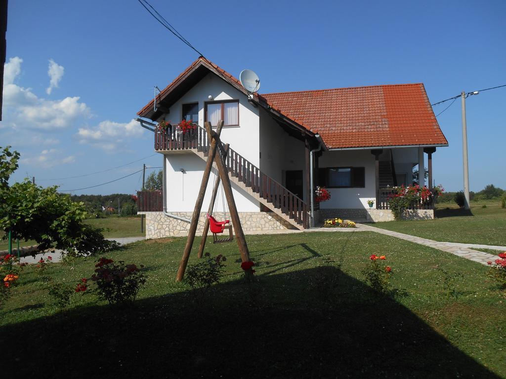 Guesthouse Andja Smoljanac Exteriör bild